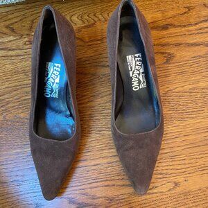 Salvatore Ferragamo Brown Suede Leather Kitten Heel Pumps Shoes 7M